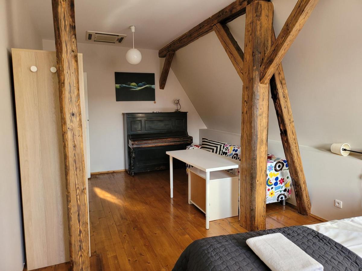 The Spiski Palace Apartments คราคูฟ ภายนอก รูปภาพ
